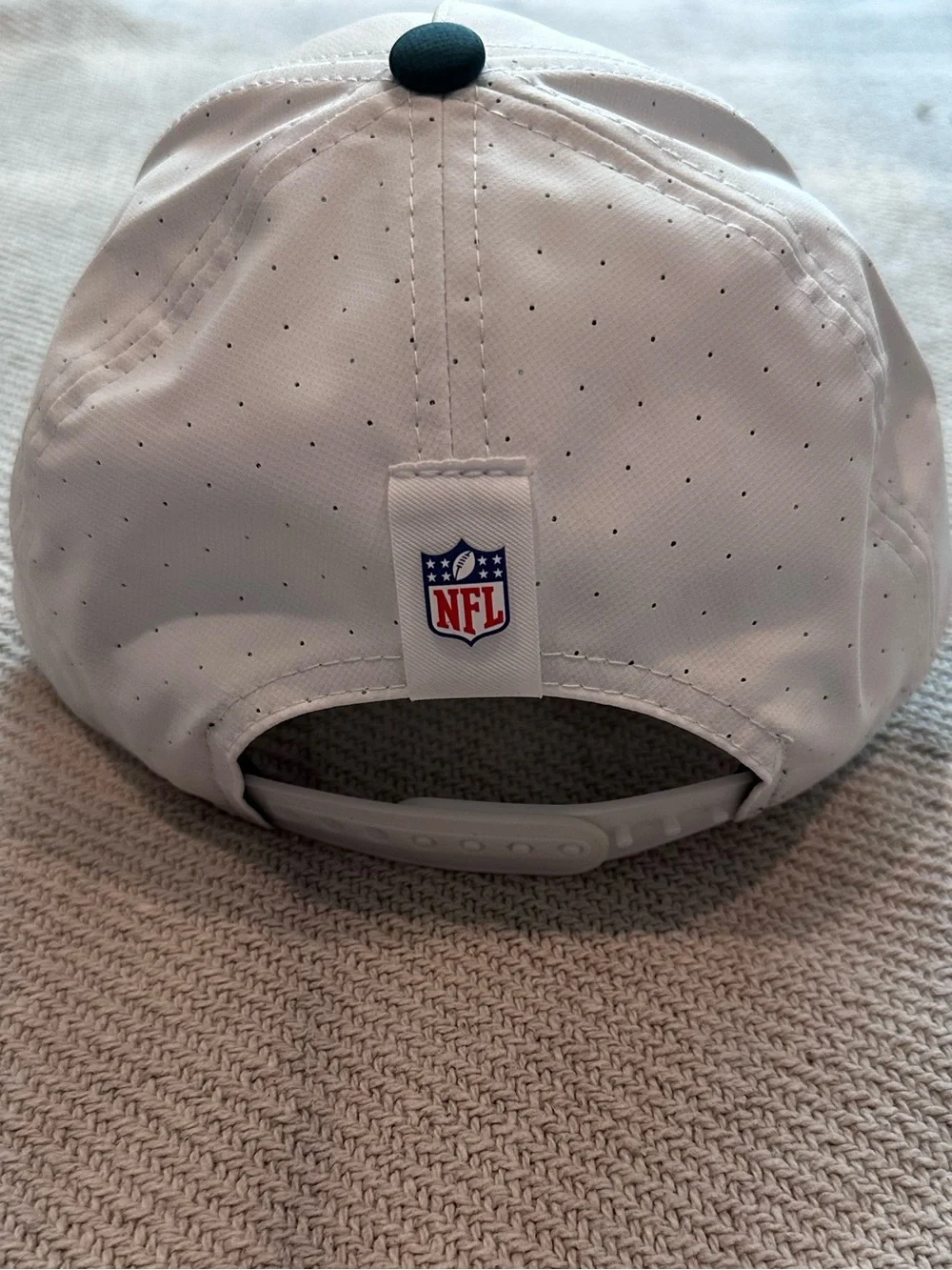 NFL Philadelphia Eagles Hat Child Medium NWT